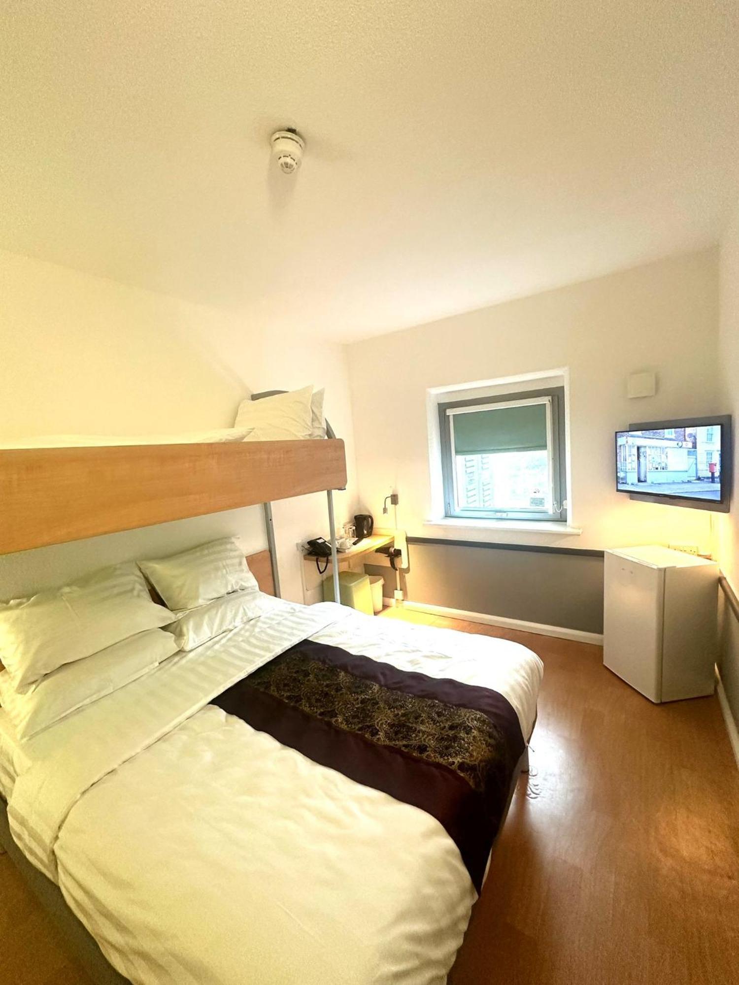 Cambridge Hotel Bradford Central Экстерьер фото